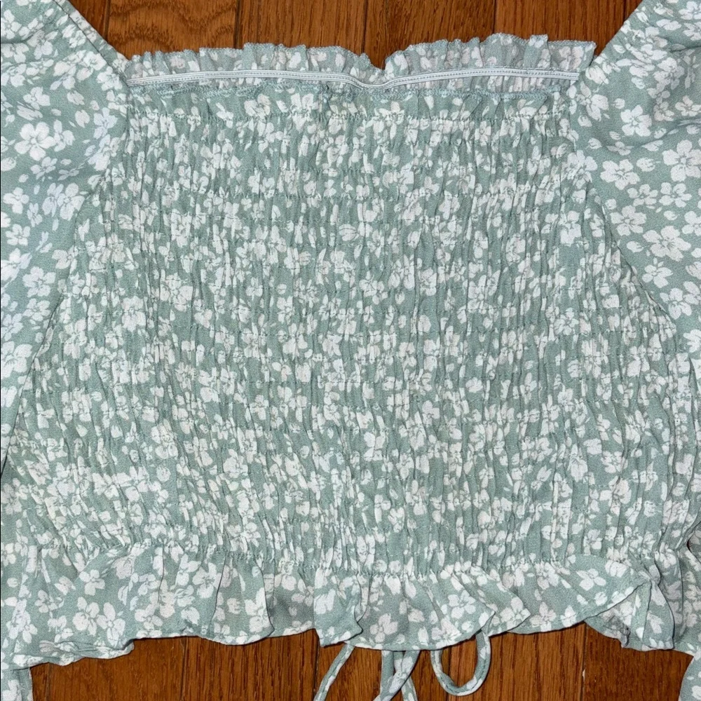 Altar'd State Crop Top Size Small - Picture 3 of 9